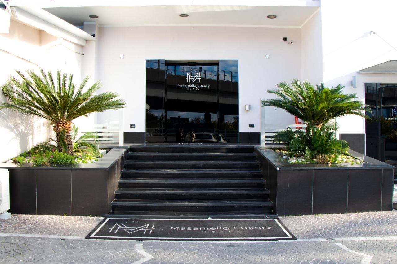 Hotel Masaniello Luxury Casoria Exteriör bild